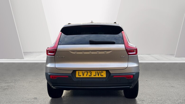 Volvo XC40 2.0 B4P Plus Dark 5dr Auto Petrol Estate